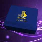 2011年2月：定制佛山蘭馬克十周年純金紀(jì)念章定制