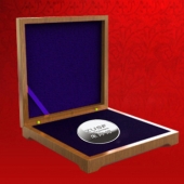 2011年11月：金銀幣制作公司設計定制朱師傅員工純銀銀牌