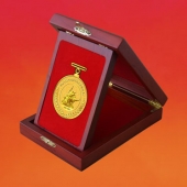 2015年7月制做　紀(jì)念抗日戰(zhàn)爭勝利70周年紀(jì)念章專業(yè)制作廠家