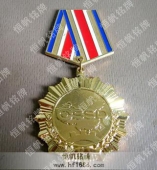 中國殘聯(lián)高檔勛章的制作功臣勛章,功臣獎(jiǎng)?wù)? title=